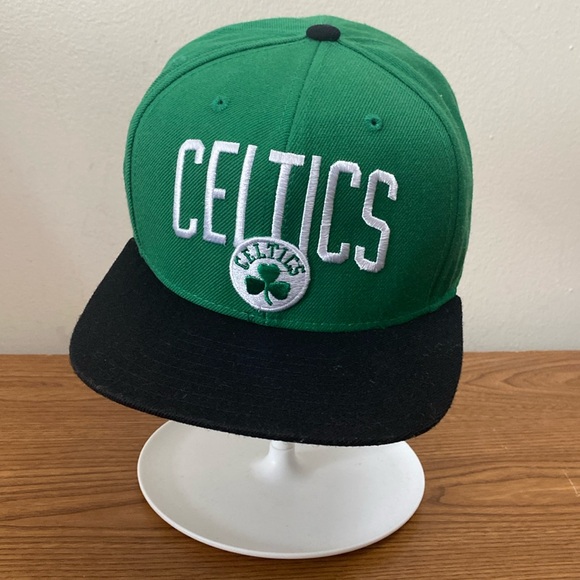 Adidas Official NBA Basketball Boston Celtics Flatbrim Snapback Hat - Picture 2 of 6